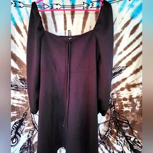 Black long-sleeved dress